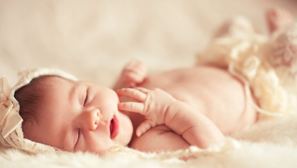 الانتصاب عند الأطفال الرضع