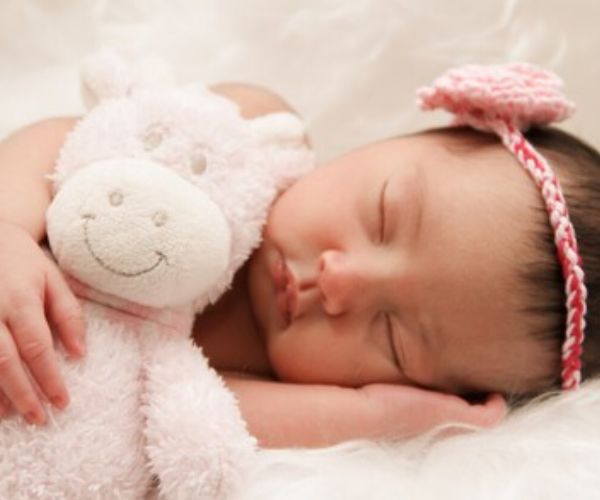 الجهاز التناسلي للطفلة الرضيعة