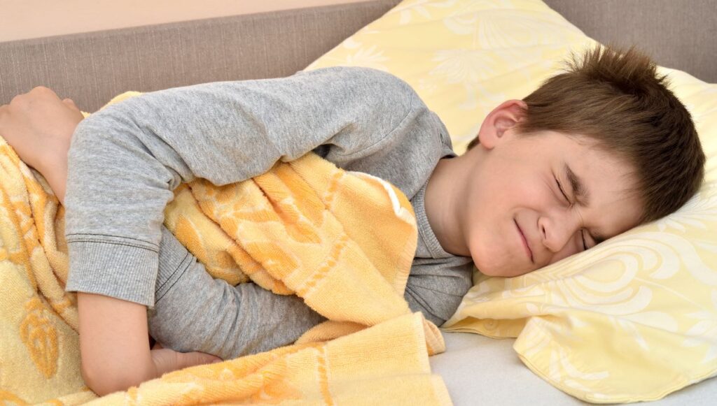 تورم الخصية اليمنى​ عند الاطفال