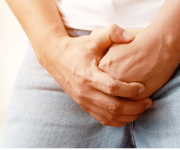 الفرق بين القيلة المائية والفتق الاربي